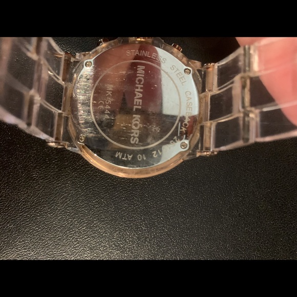 Michael Kors watch - Picture 2 of 2